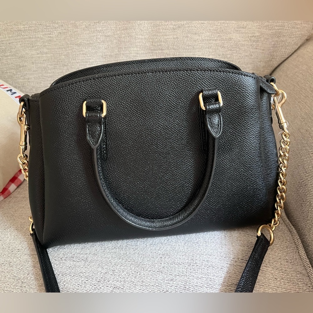 Coach Cross Body - Picture 2 of 4